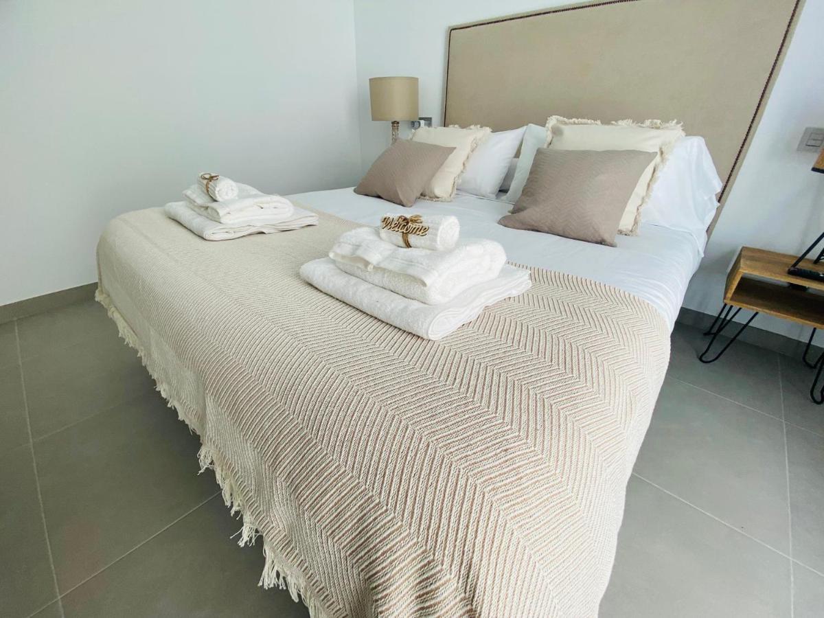 Bonito Apartamento De 2 Habitaciones Con Terraza Málaga Exterior foto